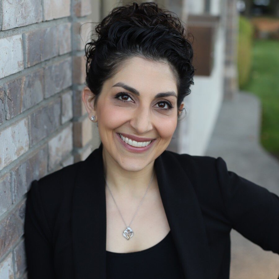 Meet Dr. Nadia Farjo